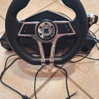 Volante e pedaliera da gaming