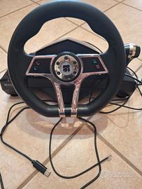 Volante e pedaliera da gaming
