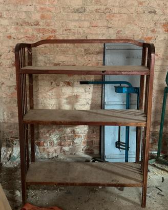 Mobile a scaffali in legno