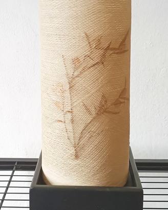 Lampada decorativa con base in legno