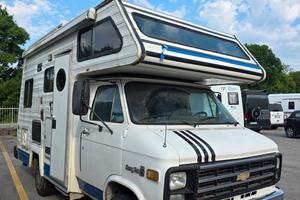 GMC Chevy Van Camper 4 posti