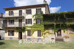 ELEGANTE CASA DI CAMPAGNA NEL MONFERRATO