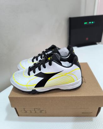 Scarpe calcetto bambino