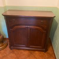 Mobile basso in legno