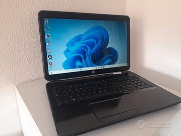 HP slim 15.6" core i5 8gb 500gb win11