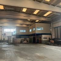 Soppalco industriale con ufficio