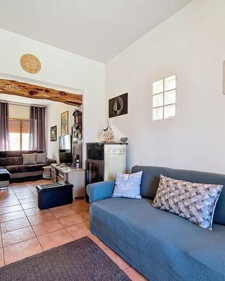 3 LOCALI A TRINITÀ D'AGULTU E VIGNOLA