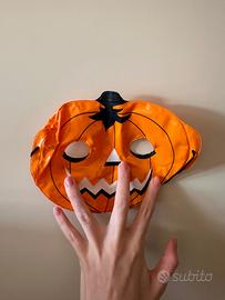 Mascherina anche gonfiabile a forma di zucca