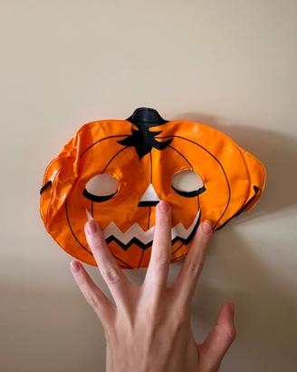 Mascherina anche gonfiabile a forma di zucca