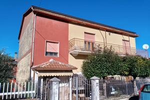 5 LOCALI A MANOCALZATI