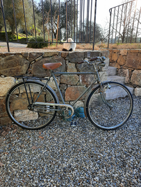 Bici vintage d'epoca con freni a bacchetta