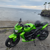 Kavasaki Z750