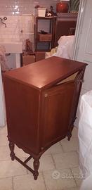 Mobiletto credenza in legno di ciliegio