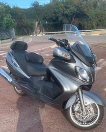 SUZUKI BURGMAN AN 650 EXECUTIVE