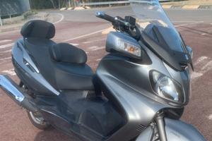 SUZUKI BURGMAN AN 650 EXECUTIVE