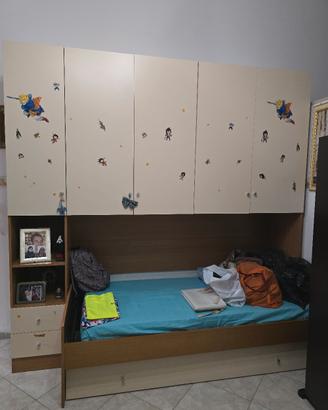 Stanzetta completa con letto, armadio.