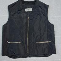 GILET SMANICATO TAGLIA 46