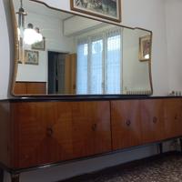 Mobile vintage credenza