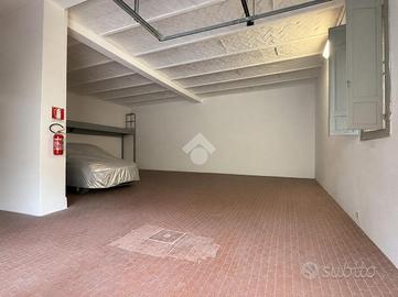 AUTORIMESSA A BOLOGNA