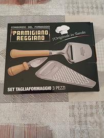 Set tagliaformaggio