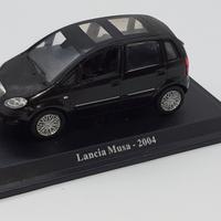 modellino auto Lancia Musa 2004