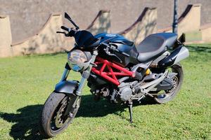ducati monster 696