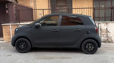 Smart four four turbo allestimento brabus 453