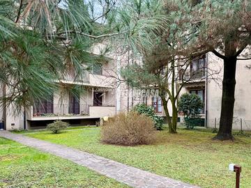 TRILOCALE CON ASCENSORE E BOX DOPPIO Classe energe