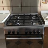 Hotpoint Ariston cucina 4 fuochi + forno elettrico