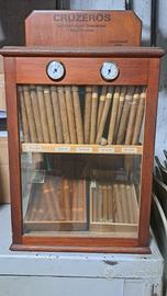 vetrinetta portasigari con igrometri