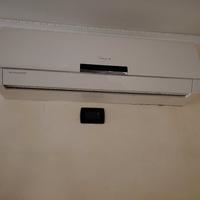 5 condizionatori  1 da 24000 Btu, 4 da 9000 btu