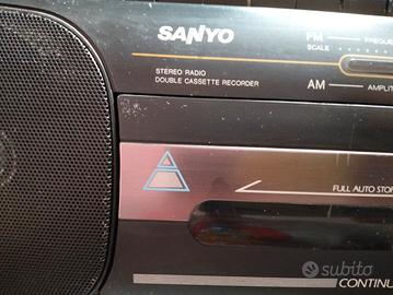 Radio con doppia cassetta Sanyo  MW719F