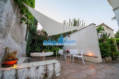 MONDELLO VIALE GALATEA appartamento MQ.120 P. 1°