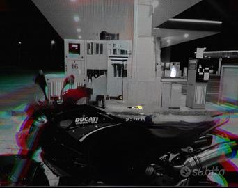Ducati Monster 696