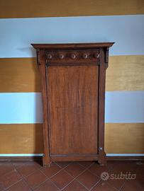 Porta abiti da ingresso classico in legno