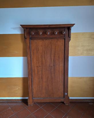 Porta abiti da ingresso classico in legno