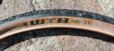 Copertoni per bici gravel con camera d'aria