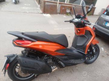 Beverly 400