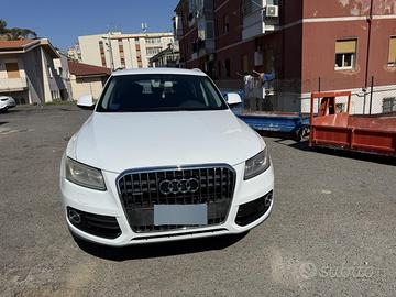 Audi Q5  2.0 TDI Quattro S-Tronic