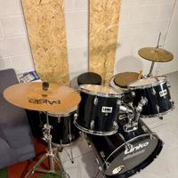 Batteria acustica Linko completa + piatti + pedale