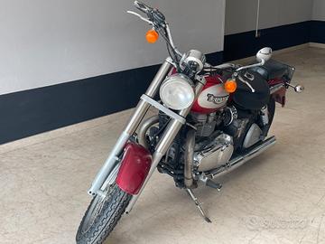 Triumph Bonneville BONEVILLE AMERICA