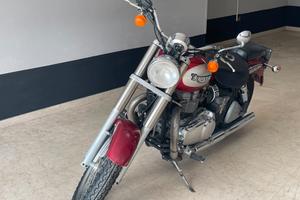 Triumph Bonneville BONEVILLE AMERICA