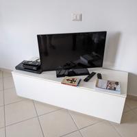 Mobiletto per televisore 