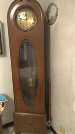 Pendola da pavimento vintage in radica