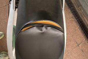 Rifacimento/Ripristino sella scooter/moto/vespa