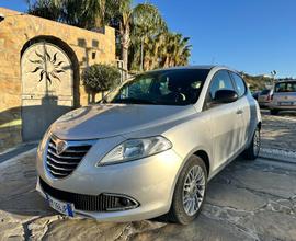 Lancia y eco chic