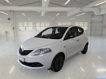 LANCIA YPSILON 1.0 70 CV FIREFLY HYBRID SES GOLD 5