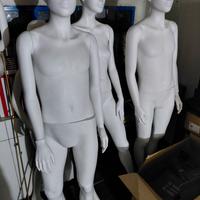 manichini uomo donna abbigliamento 