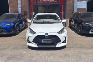 Toyota Yaris Hybrid Trend MY22