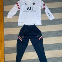 Tuta del PSG 16 anni(equivale a S da uomo)